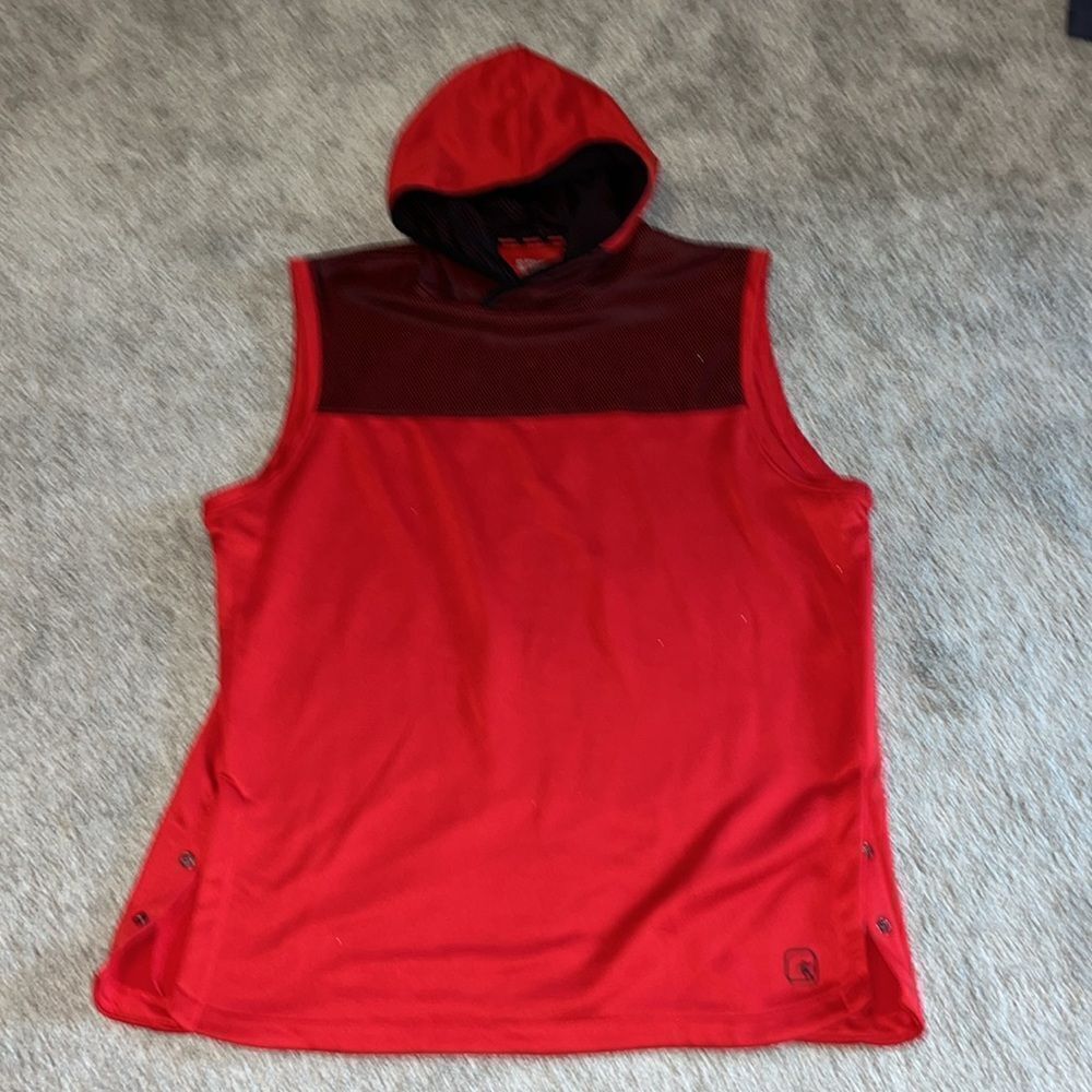 Red sleevless And1 and one hooded hoodie basketball warm up men’s sweatshirt XL
